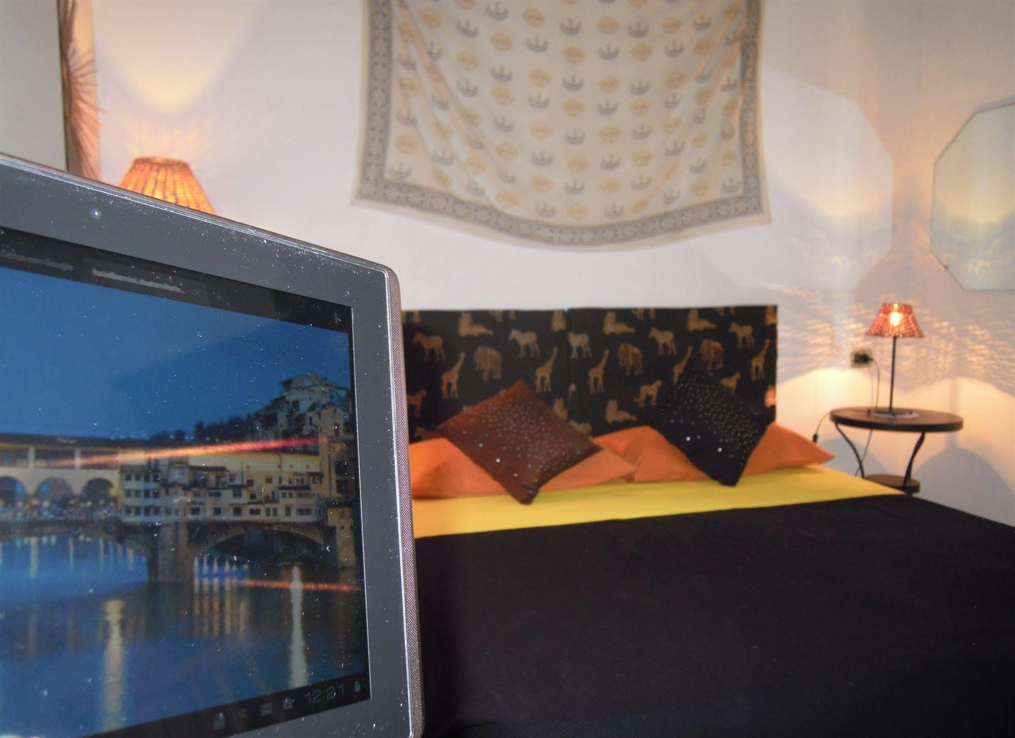 Leonardo'S Rooms Понтасиеве Екстериор снимка